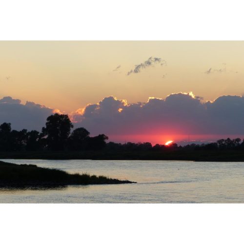 Abend an der Elbe